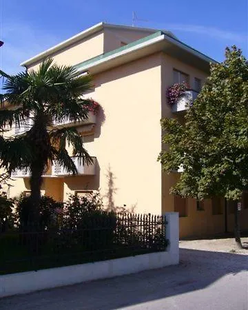 Triestina Apartman *